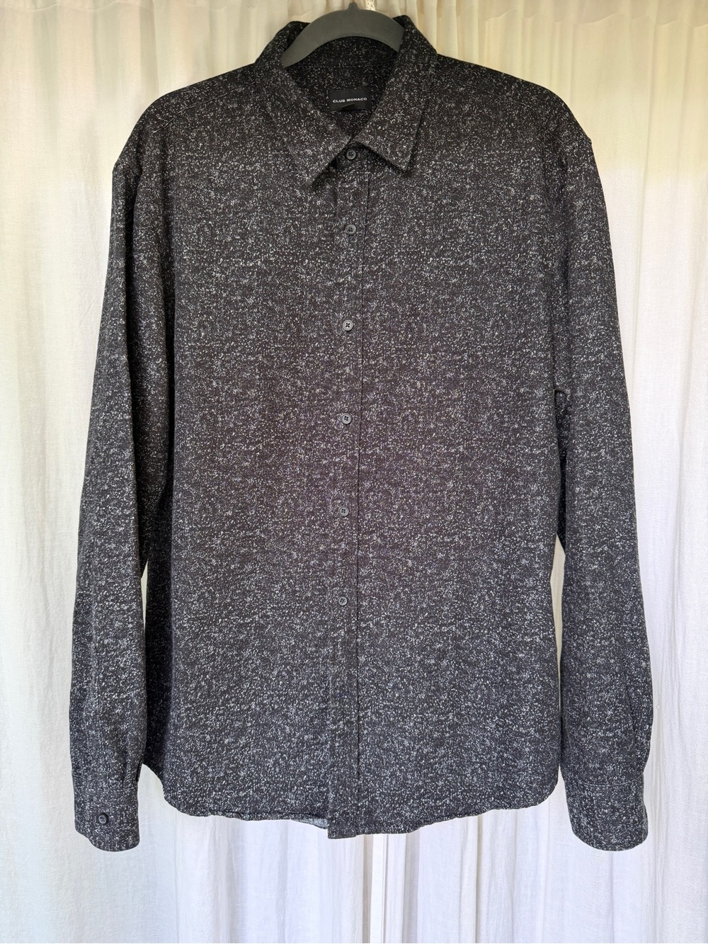 CLUB MONACO Men's Black and White Speckled Button-Down Shirt